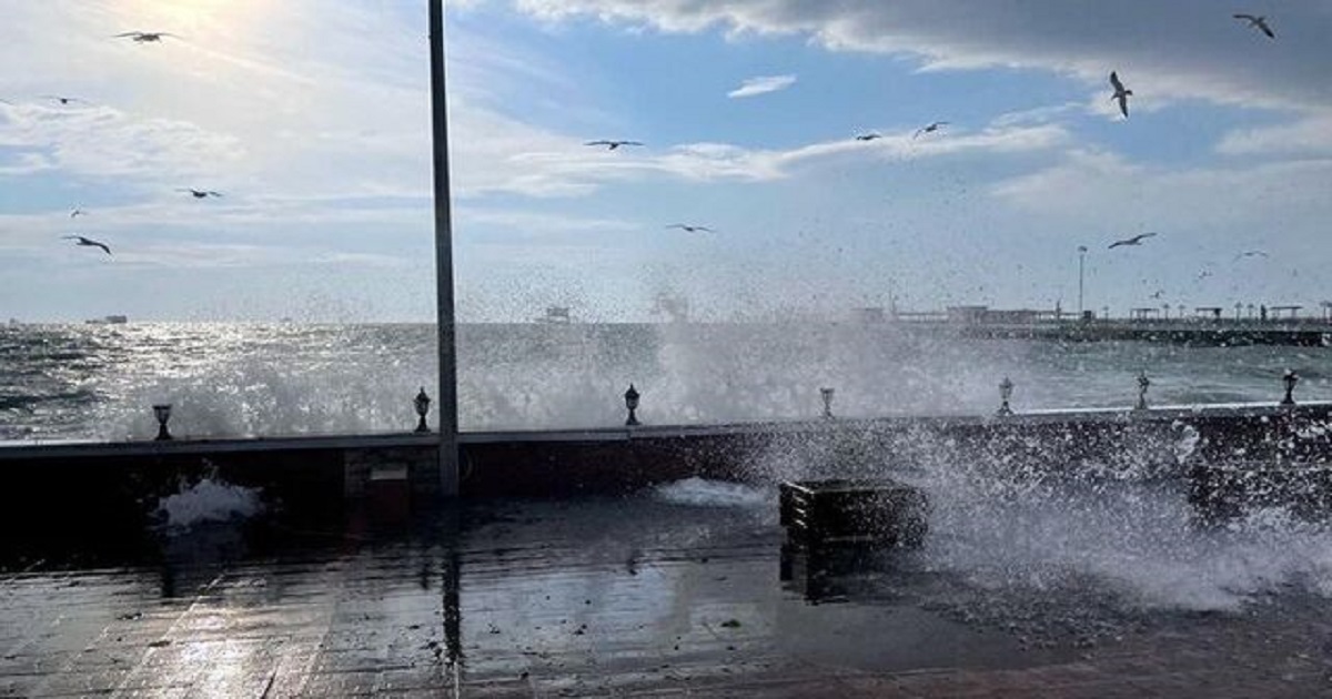 MARMARA DENİZİ'NDE FIRTINA UYARISI