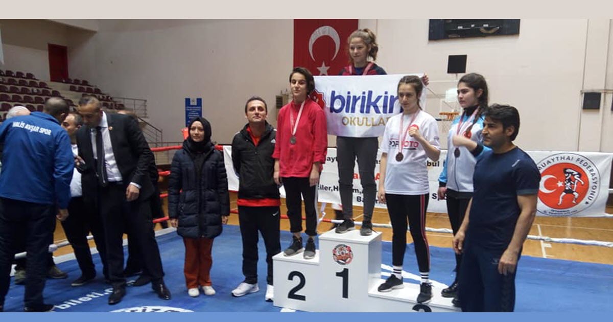 GENÇLER A - B MUAY THAİ OKULLAR ARASI İSTANBUL ŞAMPİYONASI’NDAN ŞİLE’YE MADALYALARLA DÖNDÜLER