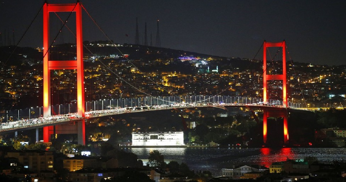 15 TEMMUZ ŞEHİTLER KÖPRÜSÜ TRAFİĞE KAPATILDI