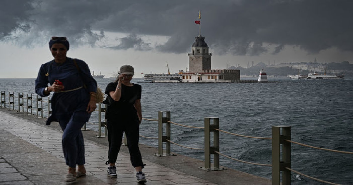 AKOM İSTANBUL İÇİN SAAT VERDİ