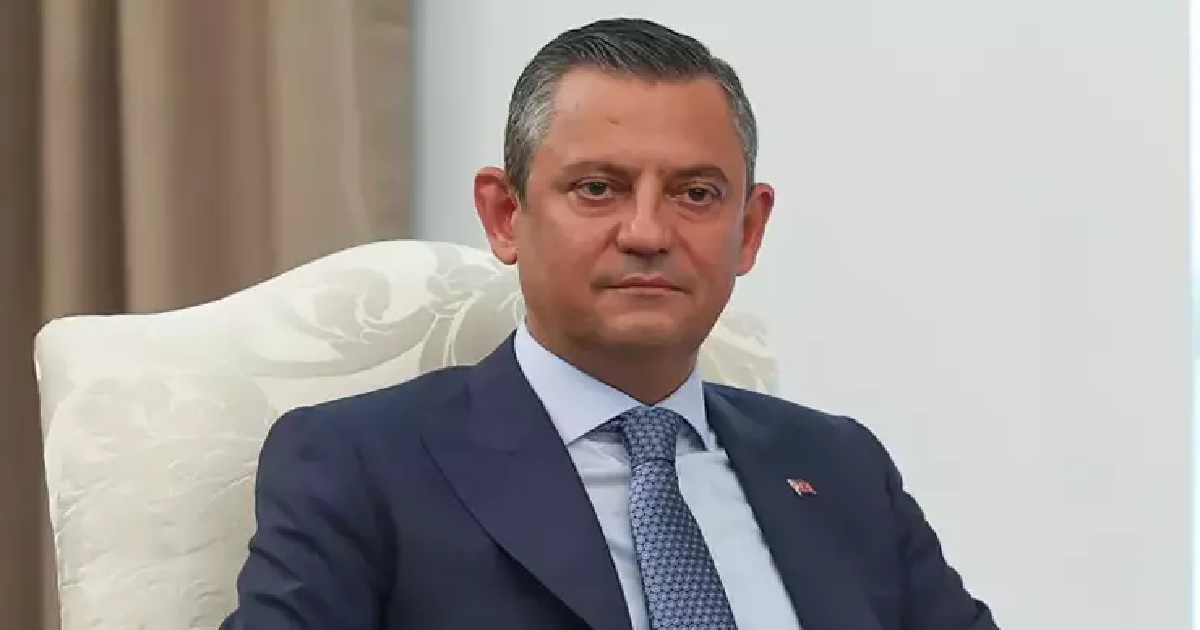 ÖZGÜR ÖZEL